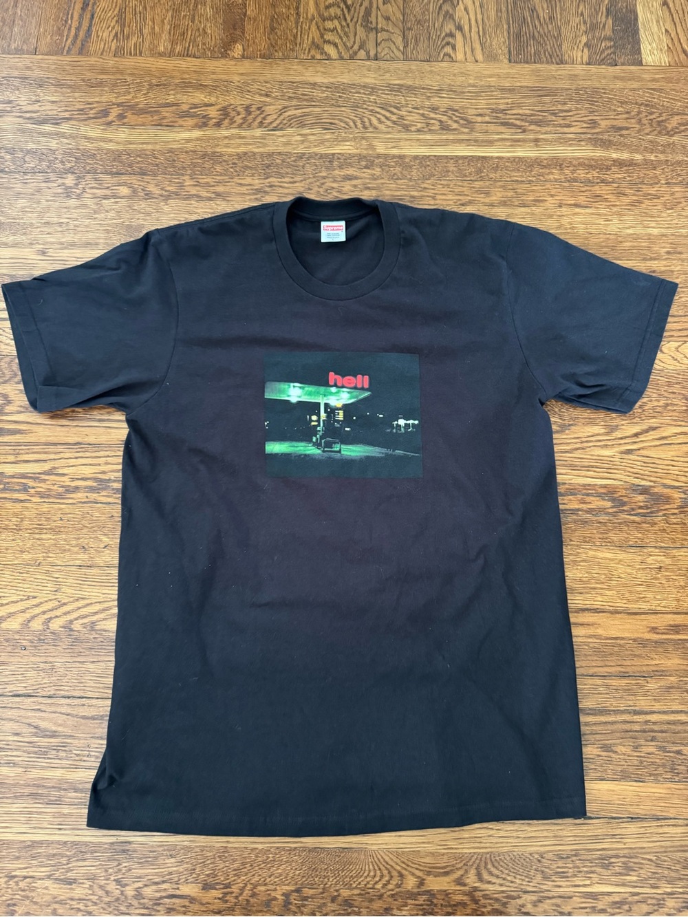 AUTHENTIC SUPREME  Shell Gas Tee (Mens) Black Graphic with 'hell' Gas Station